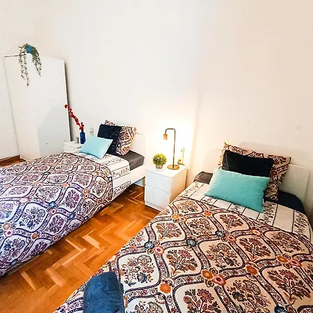 Ostello Bcn Private - Eixample Izquierda Cas Barcellona
